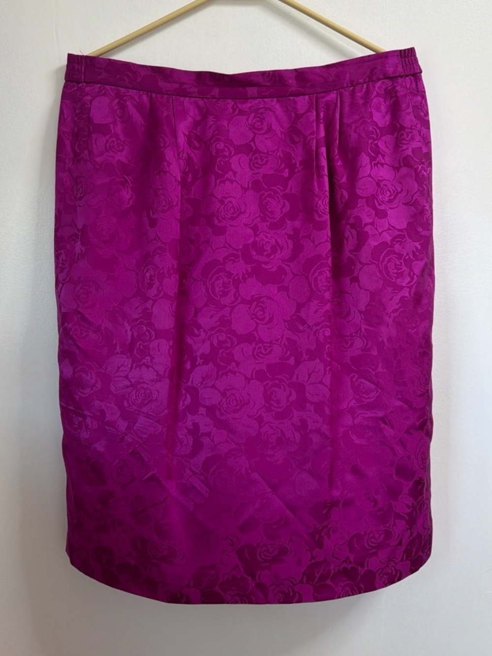 Fuchsia Floral Jacquard Pencil Skirt - Classic Workwear 100% Silk